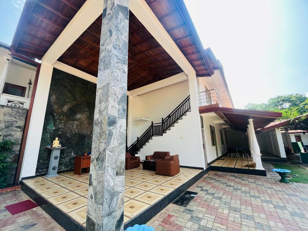 Yala Visit Villa 蒂瑟默哈拉默 外观 照片